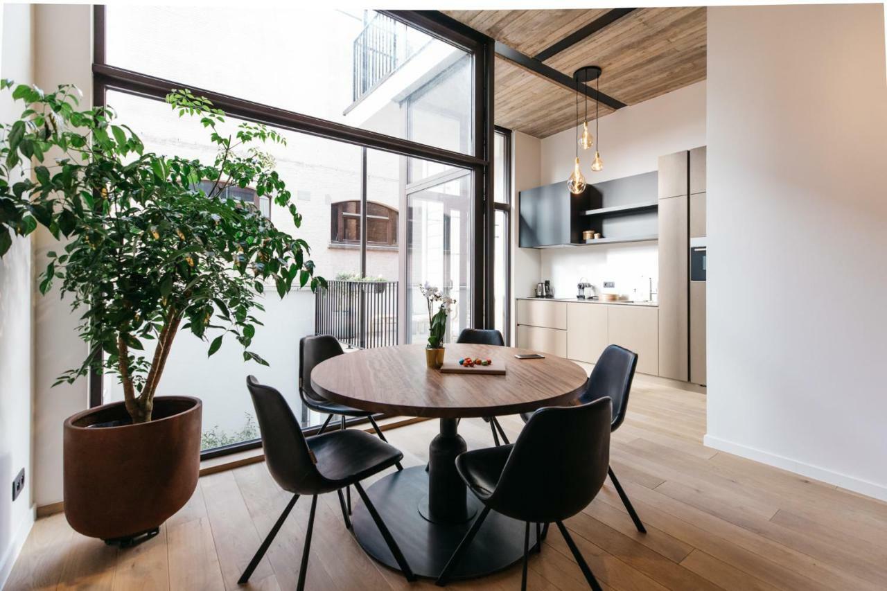 Charlie'S Bed & Breakfast Antwerpen Bagian luar foto